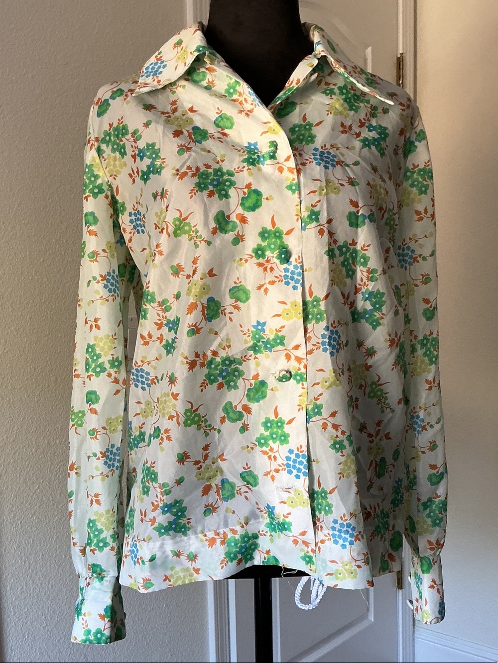 Women's Floral Button-Up Shirt in White and Green